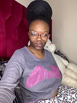 YummyMelanin117 online show from February 9, 10:36 pm