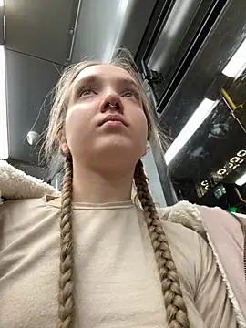 bambi lu online show from November 14, 6:06 pm