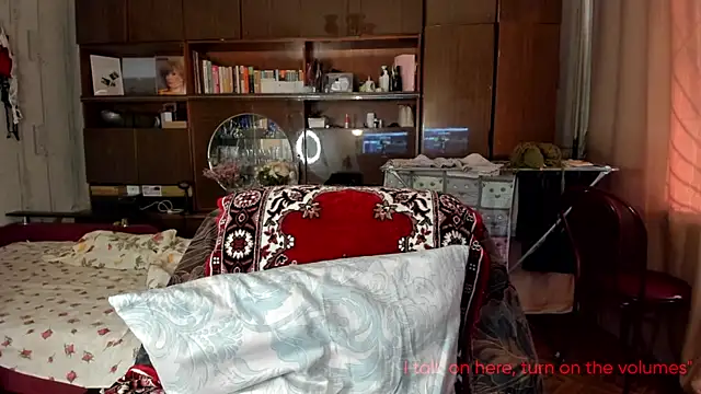 Snapshot of AngelaSwan chatting on September 14, 2:16 pm AngelaSwan online show from September 14, 2:16 pm