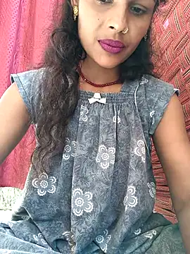 Snapshot of Eshna_Dabral chatting on September 20, 3:29 am Eshna Dabral online show from September 20, 3:29 am