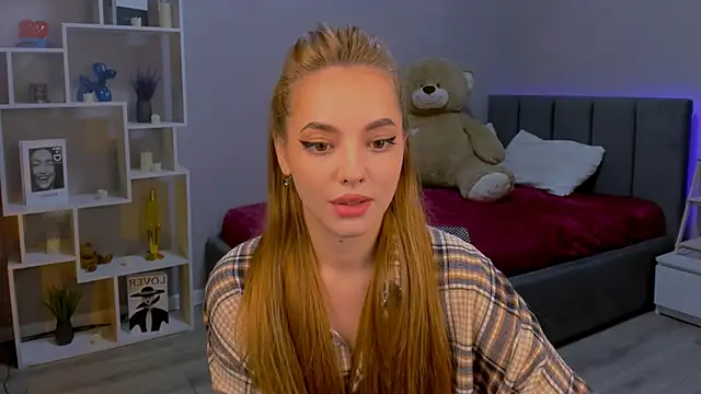 MelanieAlves online show from November 20, 7:02 pm