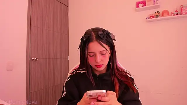 ImBunnyNova online show from June 15, 4:31 pm