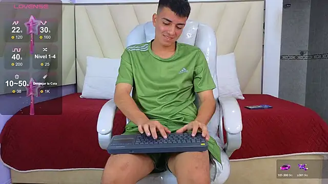 Hotboy21  online show from November 9, 3:49 am