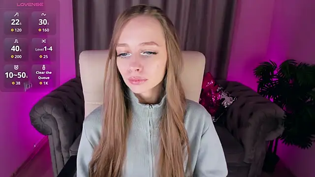 Amy Waynee online show from October 3, 4:59 pm