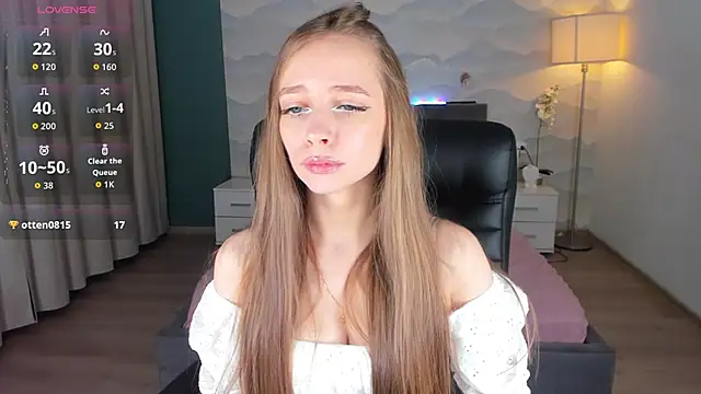 Amy Waynee online show from October 15, 11:38 pm