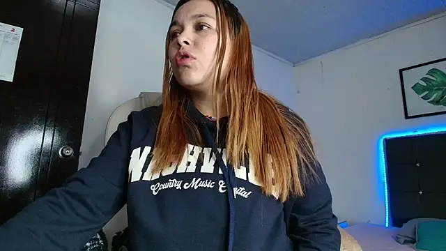 lovehotpink online show from January 9, 1:52 am