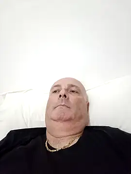 Alexis Bull online show from September 22, 11:01 am