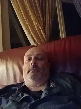 Snapshot of Alexis_Bull chatting on May 15, 11:23 pm Alexis Bull online show from May 15, 11:23 pm
