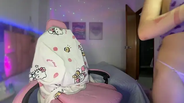 lunesweet online show from February 10, 3:21 am