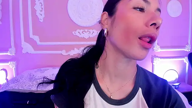 Snapshot of ArianaReynoldss chatting on September 12, 7:25 pm ArianaReynoldss online show from September 12, 7:25 pm