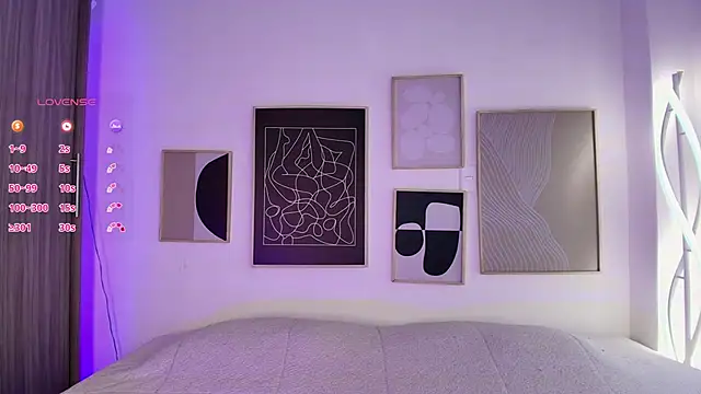 im eli1 online show from December 5, 7:21 pm