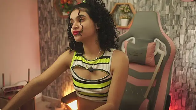 bonniie 98  online show from June 25, 7:40 pm