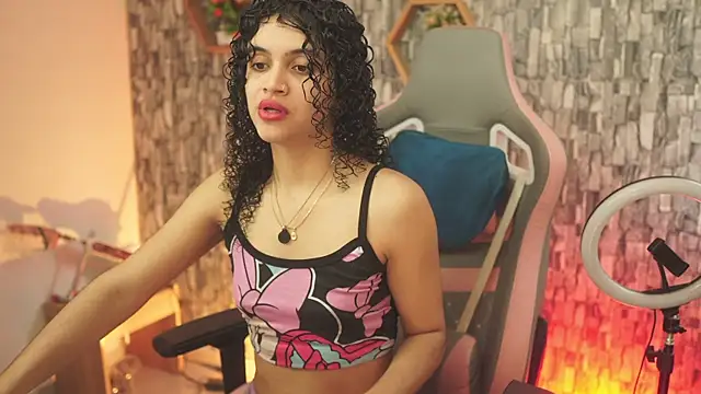bonniie 98  online show from July 25, 7:44 pm