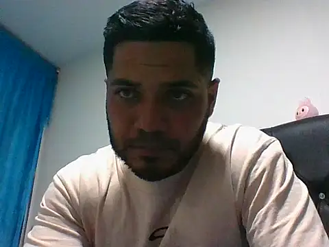 Snapshot of Alexanonimo chatting on September 11, 3:17 am Alexanonimo online show from September 11, 3:17 am