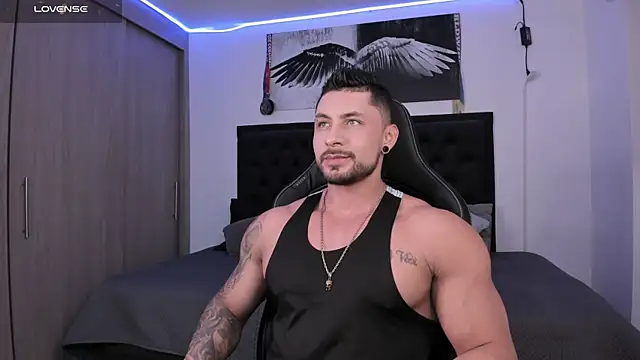 Snapshot of santi_aesthetic chatting on October 4, 2:53 am santi aesthetic online show from October 4, 2:53 am