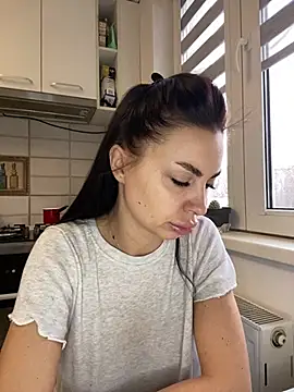 Anna Nobel online show from February 4, 6:30 am