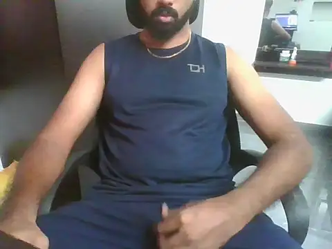 lovelyakash69 online show from February 2, 5:39 am