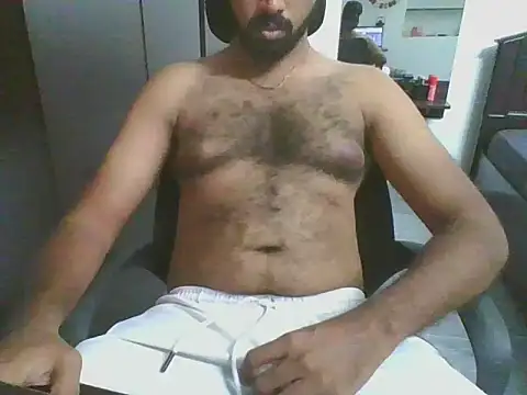 Snapshot of lovelyakash69 chatting on April 13, 10:43 am lovelyakash69 online show from April 13, 10:43 am