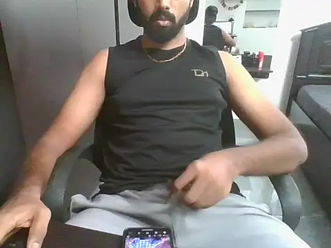 Snapshot of lovelyakash69 chatting on May 20, 11:05 am lovelyakash69 online show from May 20, 11:05 am