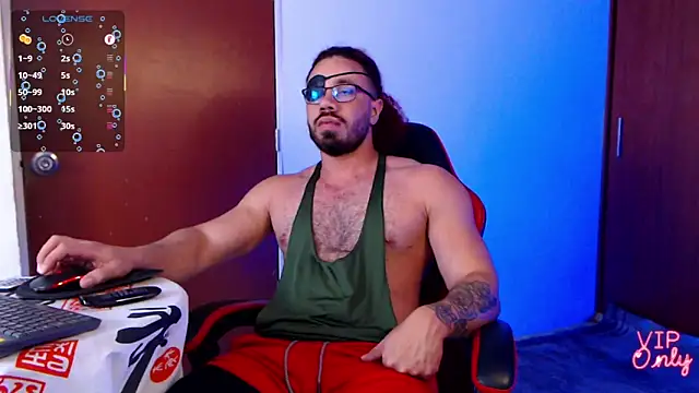 Snapshot of pirata_fitness chatting on May 29, 2:37 pm pirata fitness online show from May 29, 2:37 pm