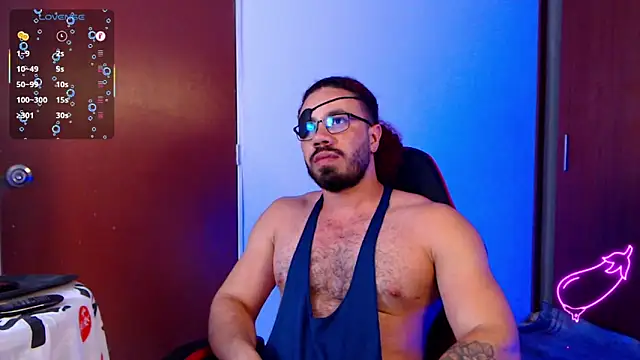 Snapshot of pirata_fitness chatting on June 3, 2:44 pm pirata fitness online show from June 3, 2:44 pm
