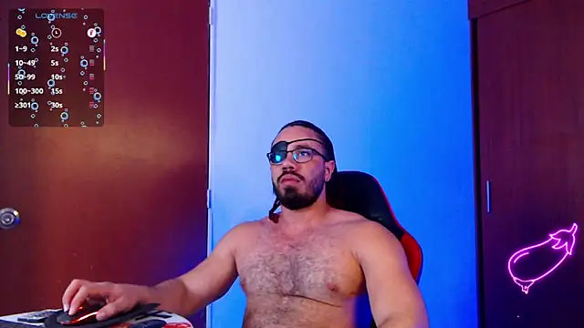 Snapshot of pirata_fitness chatting on June 6, 9:47 am pirata fitness online show from June 6, 9:47 am