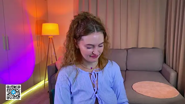 Snapshot of TesssaHart chatting on July 6, 12:57 pm TesssaHart online show from July 6, 12:57 pm