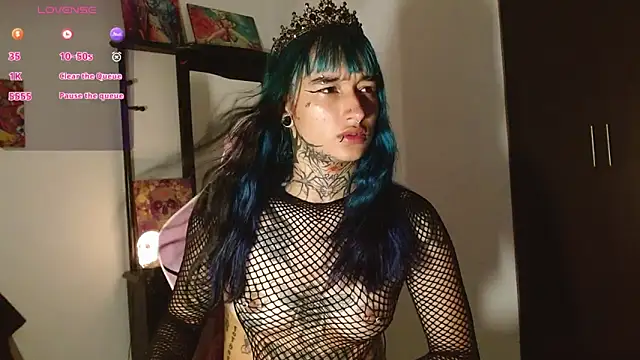 Snapshot of SharaRoss1 chatting on September 15, 9:15 pm SharaRoss1 online show from September 15, 9:15 pm