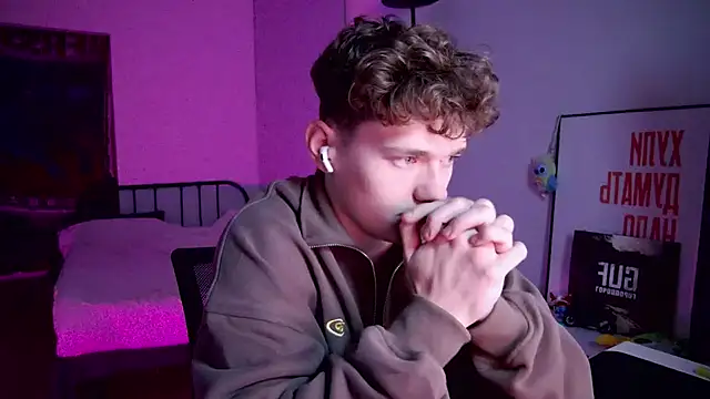 DanyDavis online show from September 19, 9:26 pm