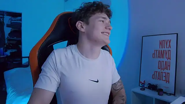 DanyDavis online show from October 18, 1:23 pm