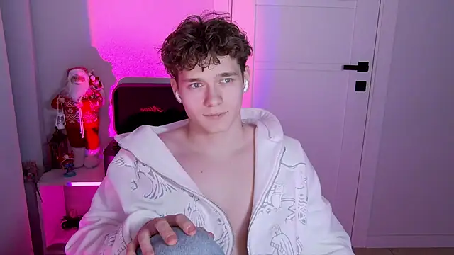 DanyDavis online show from December 14, 12:43 pm