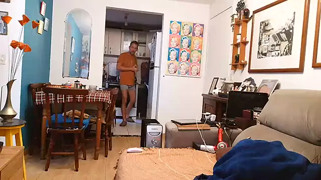 CasalcwBR online show from June 22, 7:22 pm