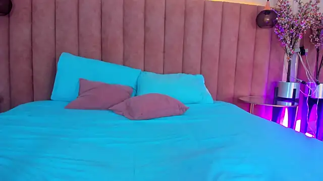 Snapshot of MeliissaAdamss chatting on October 22, 8:52 pm MeliissaAdamss online show from October 22, 8:52 pm