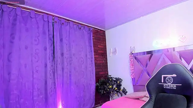 saaya tay online show from December 15, 12:09 pm