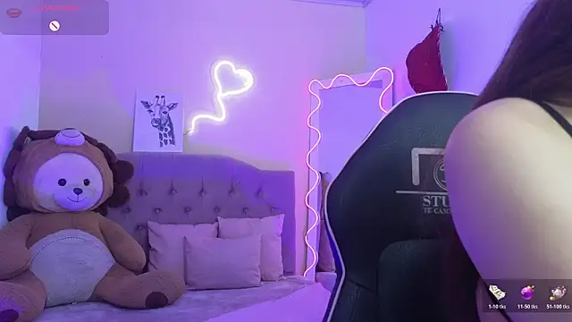 kissy tay online show from October 21, 11:33 am