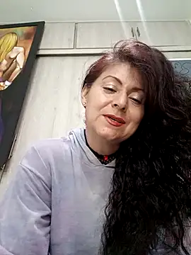 lunadicty online show from March 27, 11:04 pm