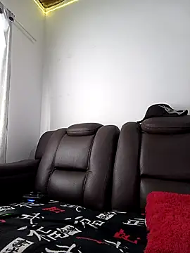 Chris  Jones online show from February 4, 8:25 pm