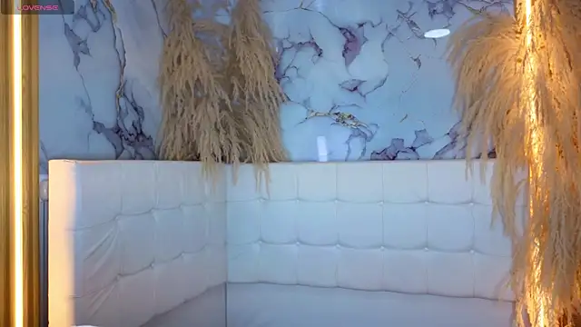 Snapshot of Cerecitaa02_ chatting on April 21, 1:42 am Cerecitaa02 online show from April 21, 1:42 am
