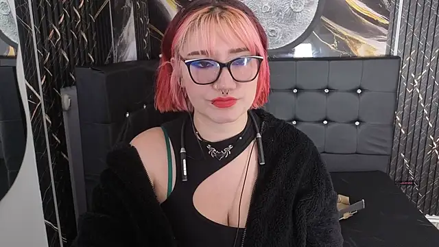 Snapshot of Cerecitaa02_ chatting on July 22, 10:56 pm Cerecitaa02 online show from July 22, 10:56 pm