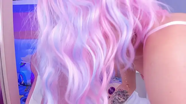 Snapshot of miss____marilyn chatting on October 8, 11:08 am miss    marilyn online show from October 8, 11:08 am