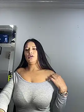 Snapshot of KimberlyBrown25 chatting on April 14, 6:14 pm KimberlyBrown25 online show from April 14, 6:14 pm
