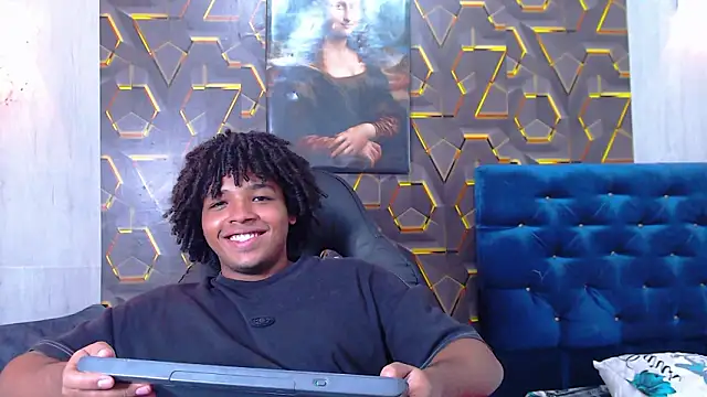 Snapshot of black_king_241 chatting on February 19, 3:57 am black king 241 online show from February 19, 3:57 am