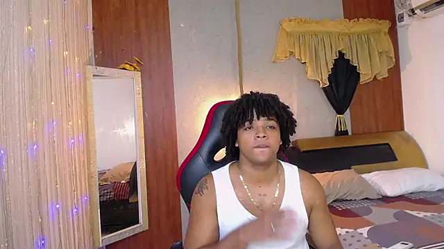 Snapshot of black_king_241 chatting on March 5, 2:51 am black king 241 online show from March 5, 2:51 am