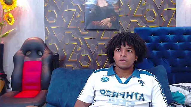 Snapshot of black_king_241 chatting on March 23, 3:10 am black king 241 online show from March 23, 3:10 am