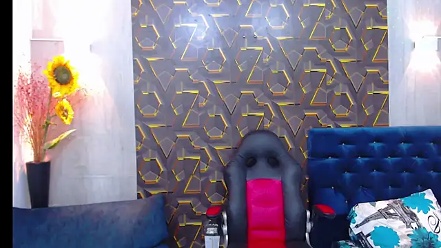 Snapshot of black_king_241 chatting on April 9, 6:19 am black king 241 online show from April 9, 6:19 am