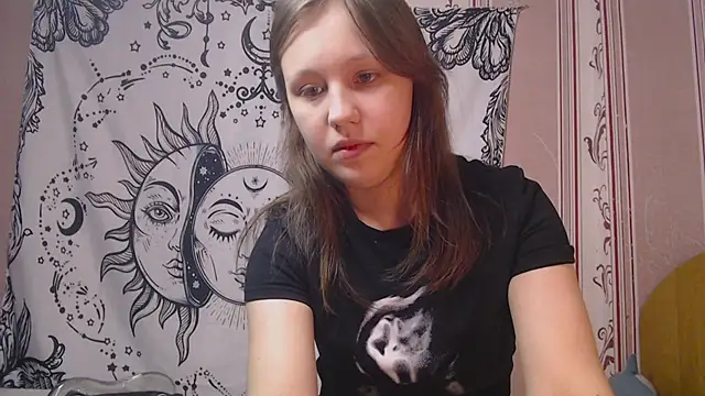 Thighswithspikes online show from September 23, 9:34 am