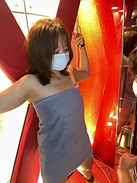 Snapshot of Yagimilk8 chatting on October 30, 2:18 pm Yagimilk8 online show from October 30, 2:18 pm