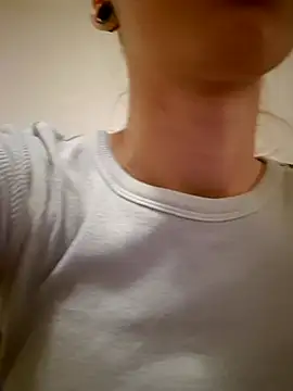 Snapshot of AlessiaCroft chatting on September 9, 3:39 am AlessiaCroft online show from September 9, 3:39 am