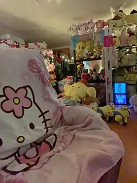 w3tkittty online show from May 30, 1:03 am