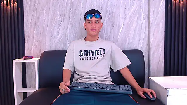 Matt Ruso online show from September 22, 6:32 pm